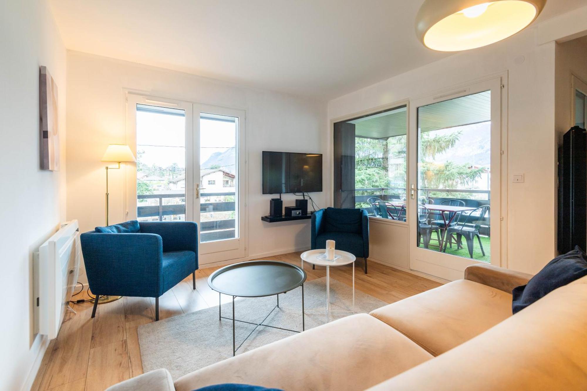 Bel Apt Terrasse A 2 Pas Du Lac Sévrier エクステリア 写真